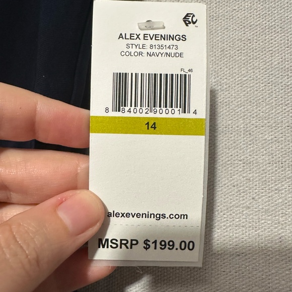 NWT Alex Evenings Embroidered Illusion-Yoke Gown - size 14 - Picture 8 of 8